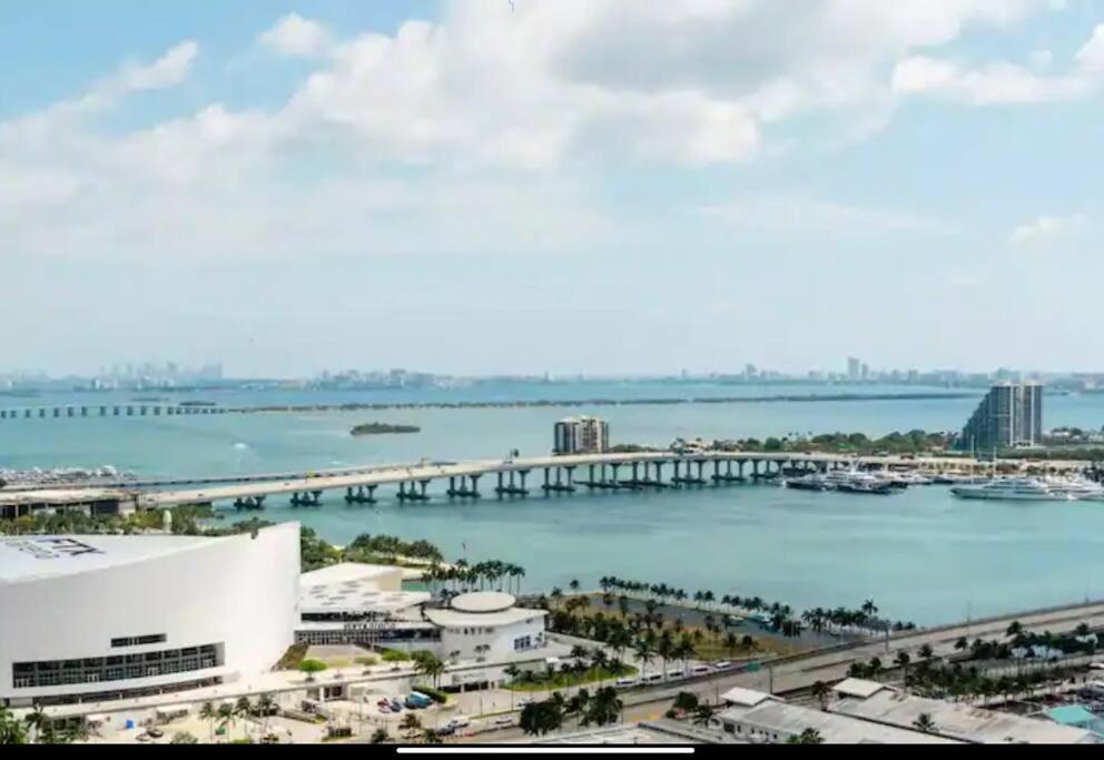 Breathtaking 1Br In The Heart Miami Lägenhet Exteriör bild